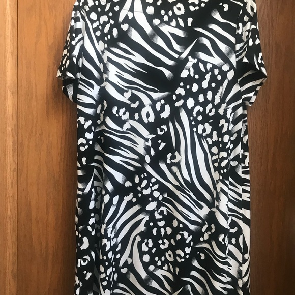 Style & Co Black & White Women’s Tunic Top - Picture 3 of 7